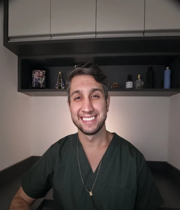 Dr. Cezar Kabbach — Neurocirurgião